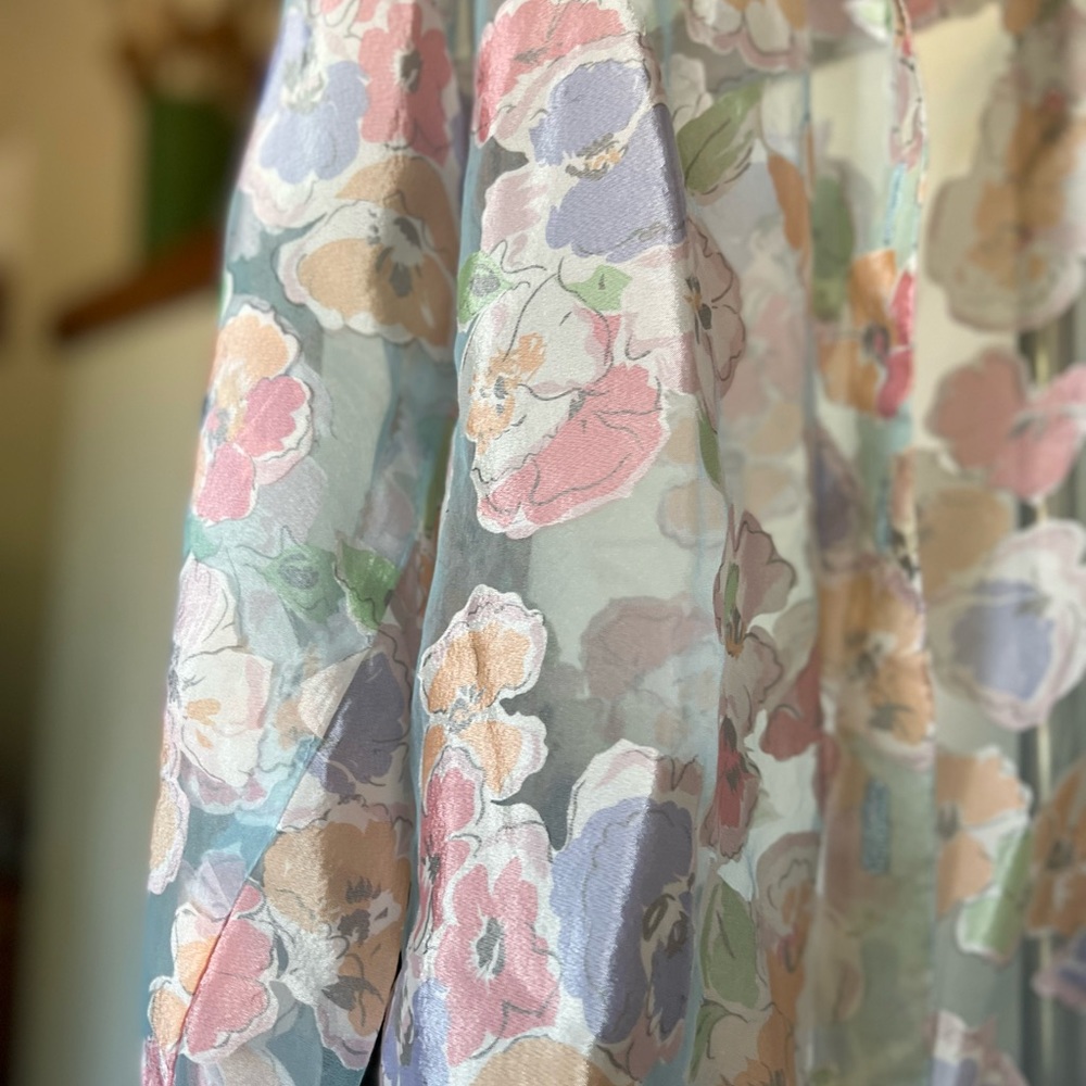 Womens Button up - Picture 4 of 5